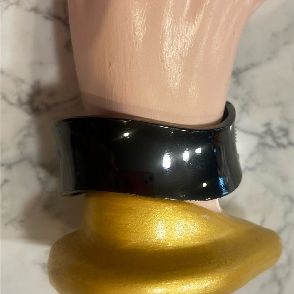 Black‎ Crome Chunky Clasp Bracelet Bangle